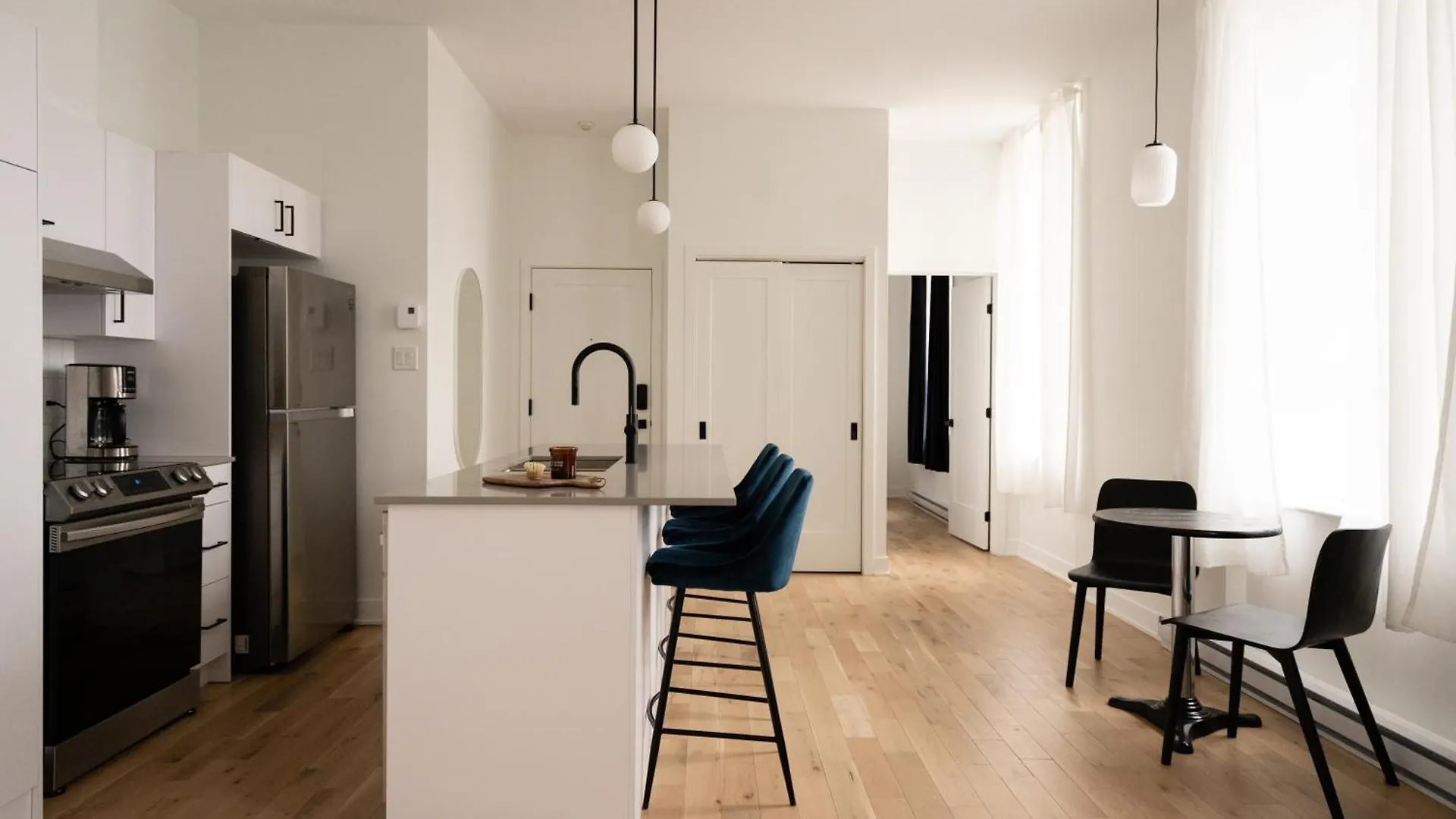 Hotel apartamentowy Maison Rasco By Luxury In Transit Montreal