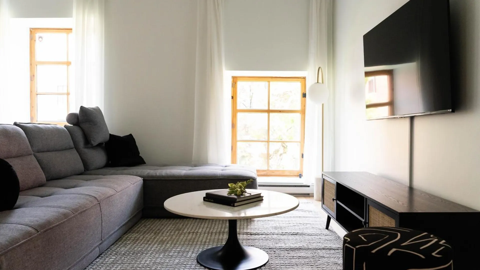 Maison Rasco By Luxury In Transit Montreal 4*,