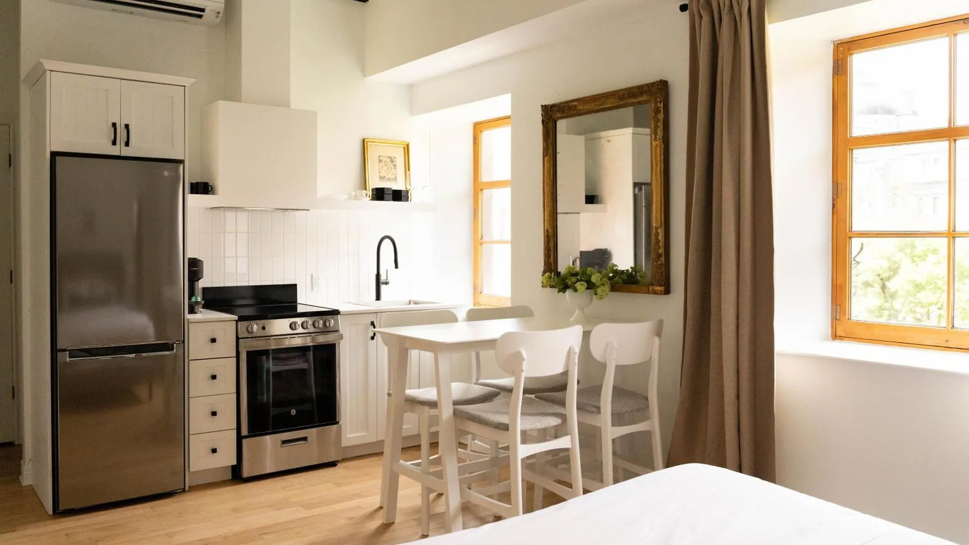 Maison Rasco By Luxury In Transit Montreal